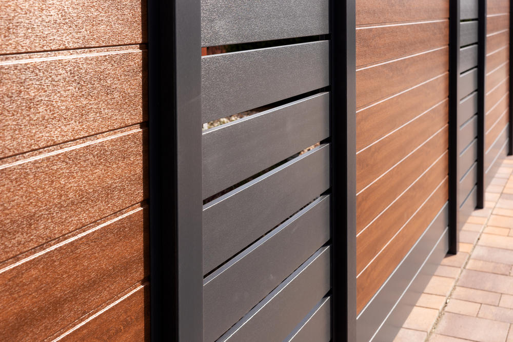 Vinyl Fence That Looks Like Wood: Is It Worth It for Backyard Privacy?